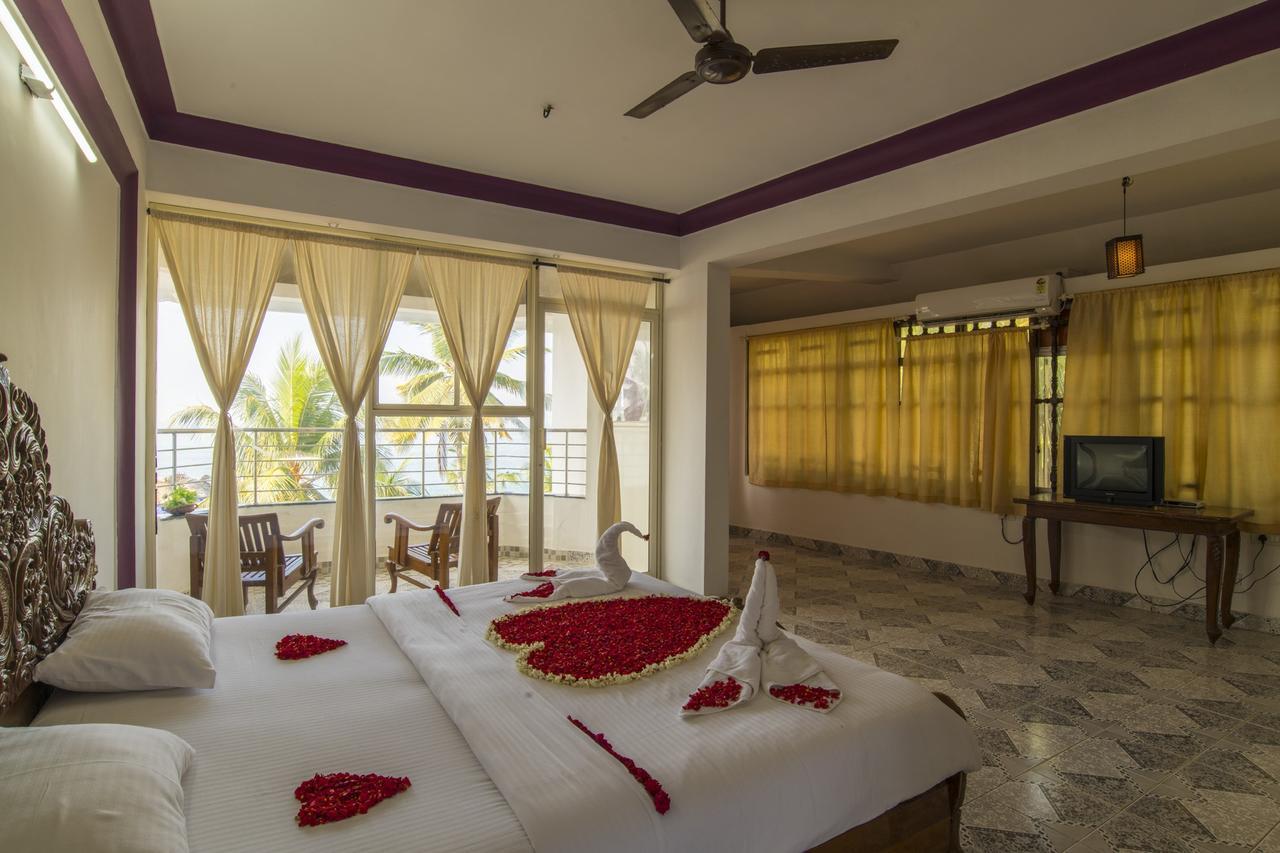 Surya Beach Resort Ковалам Екстер'єр фото